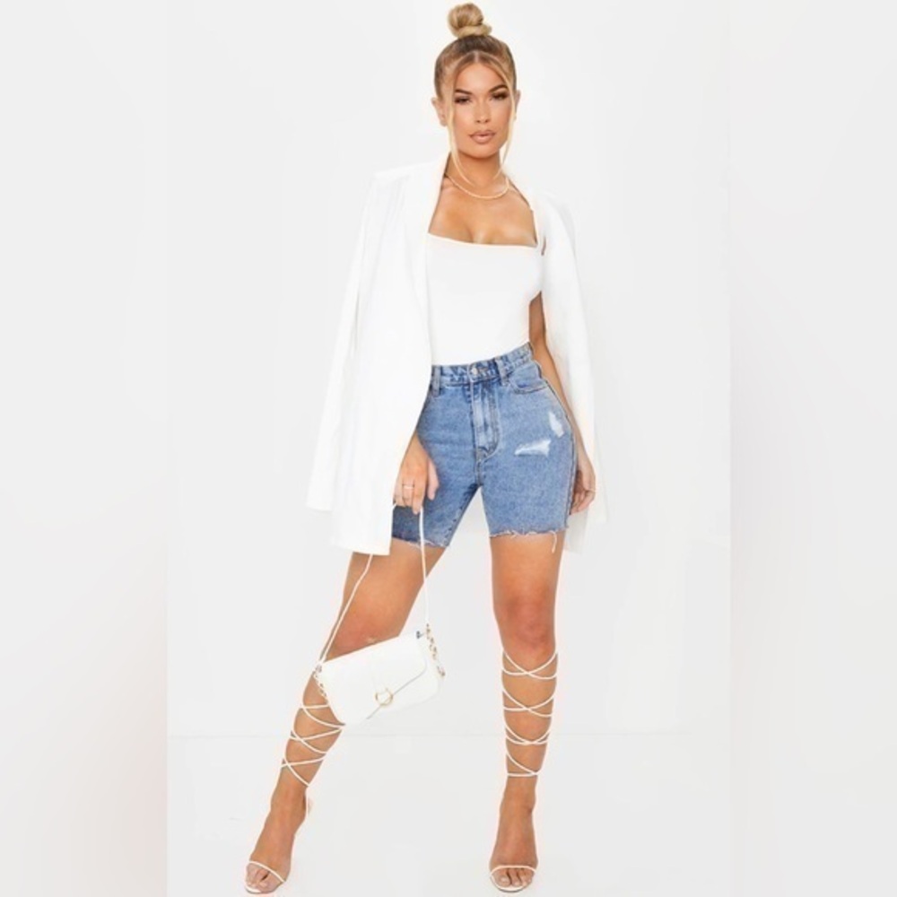 PrettyLittleThing Distressed Denim Shorts